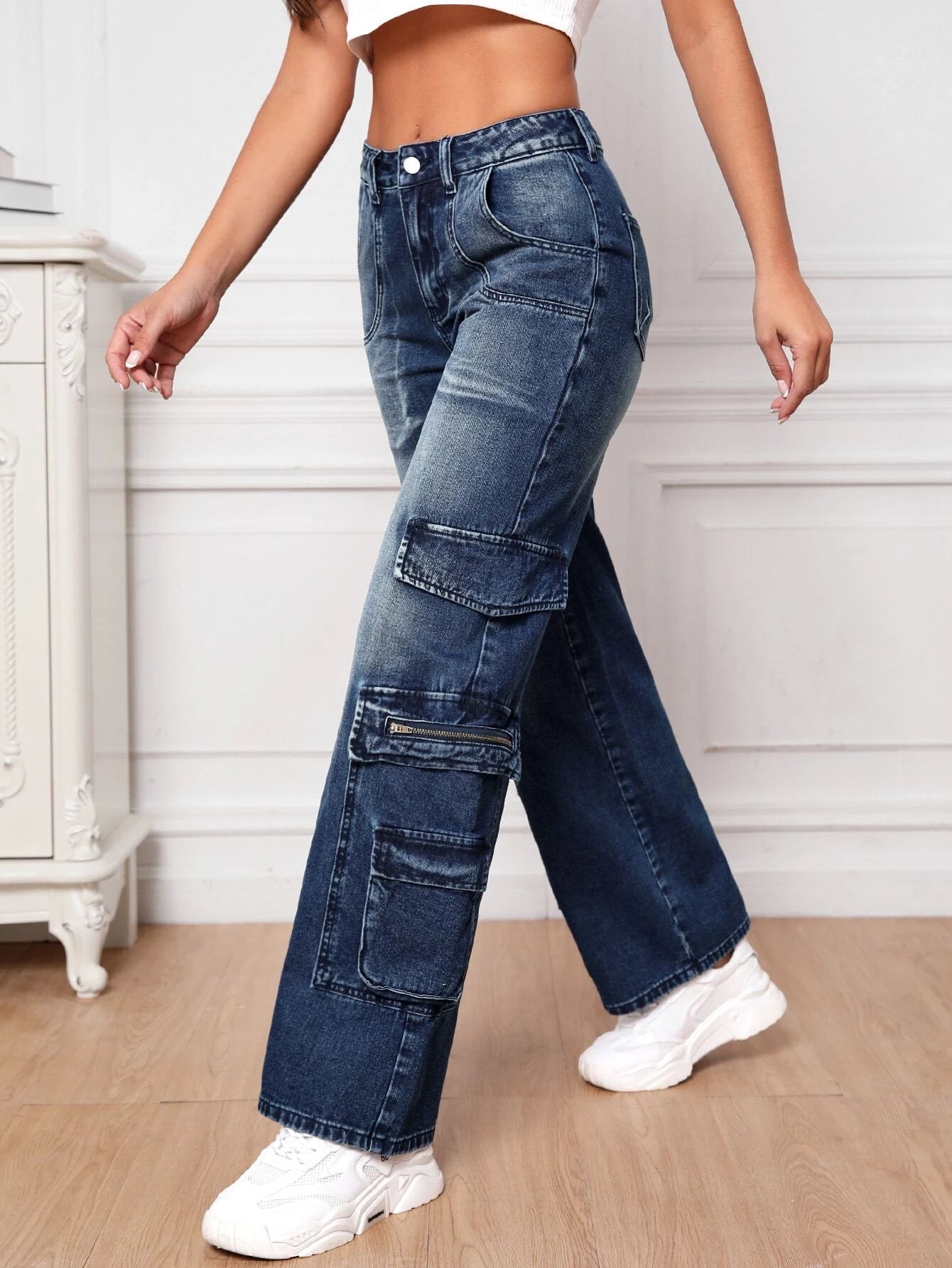 Wide Length Pocket Cargo Jeans – back view detail
