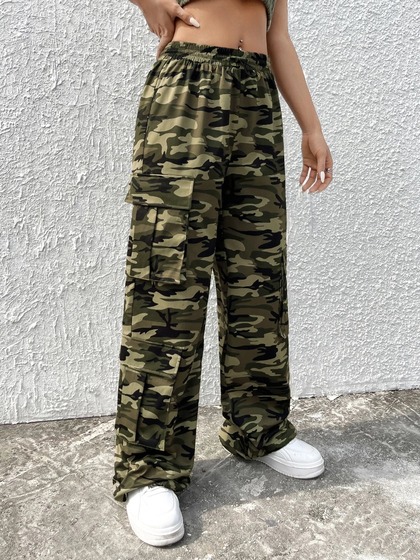 Camo Print Flap Pocket Cargo Pants Style 2 – full length outfit view