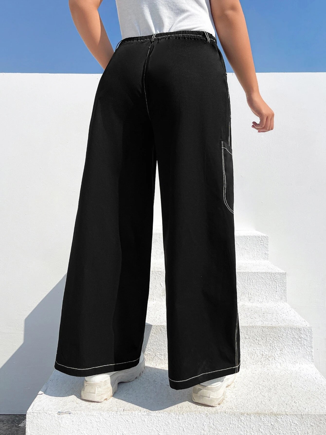 Top Stitching Flap Pocket Cargo Pants – side profile view
