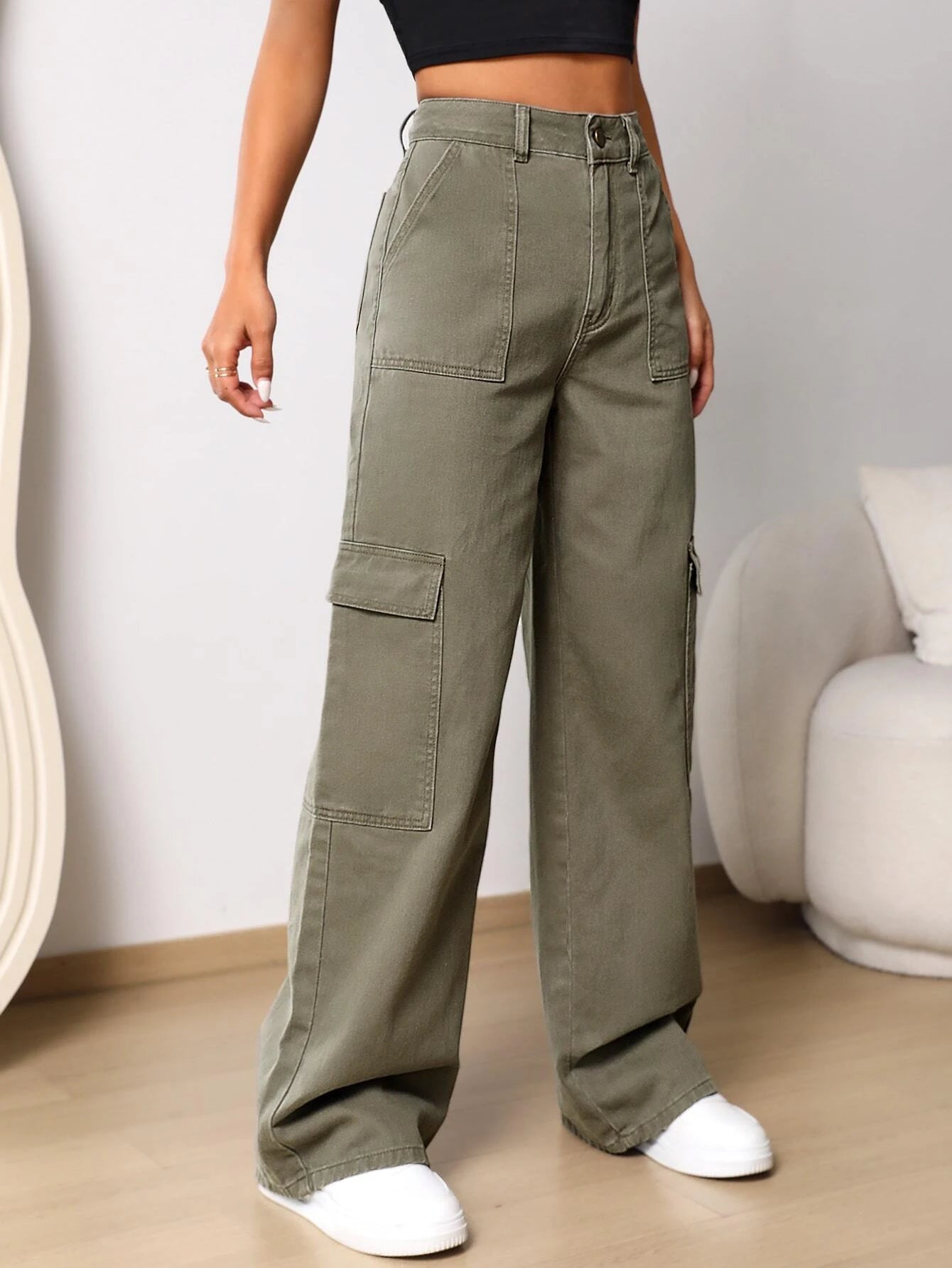 Flap Pocket Wide Length Jeans – waistband detail
