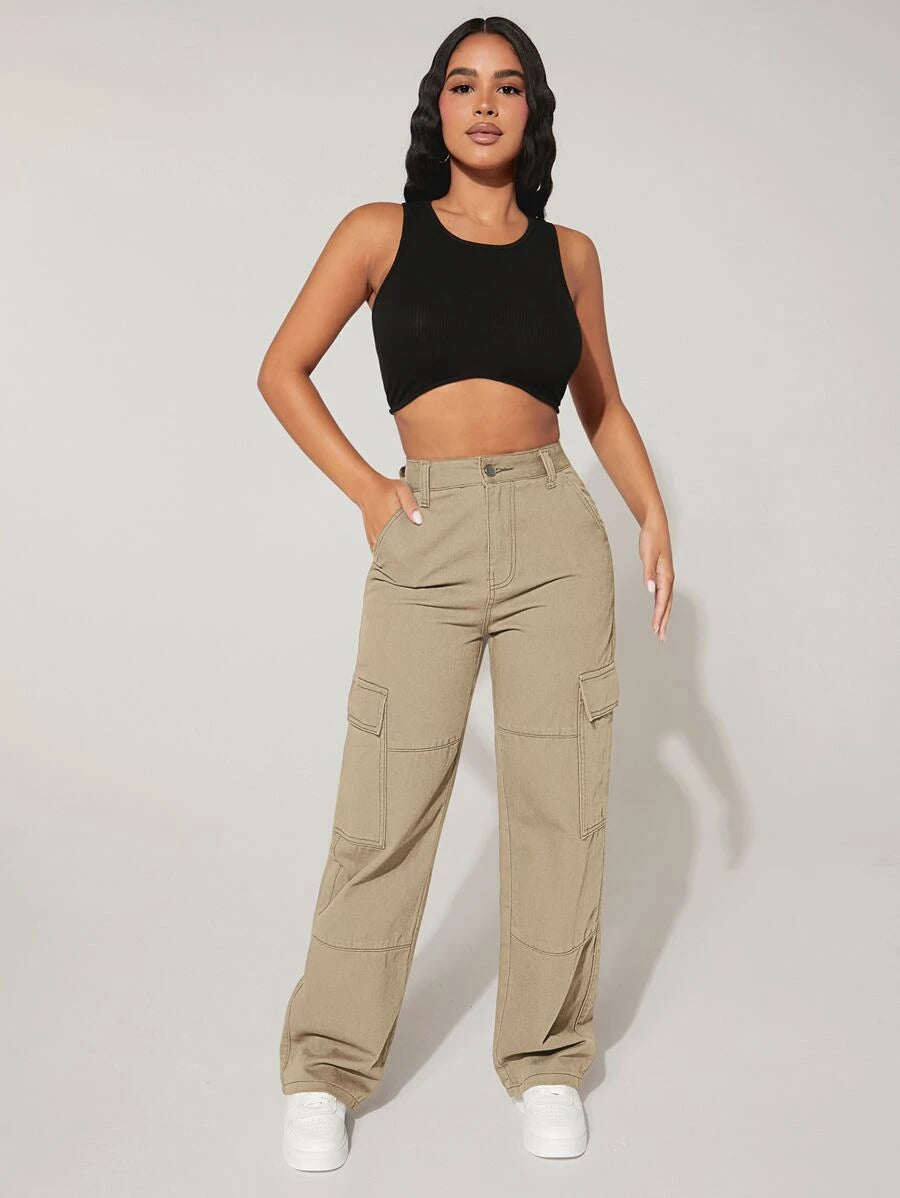 Trendy Flap Pocket High Waist Denim Cargo Jeans – fit and style view