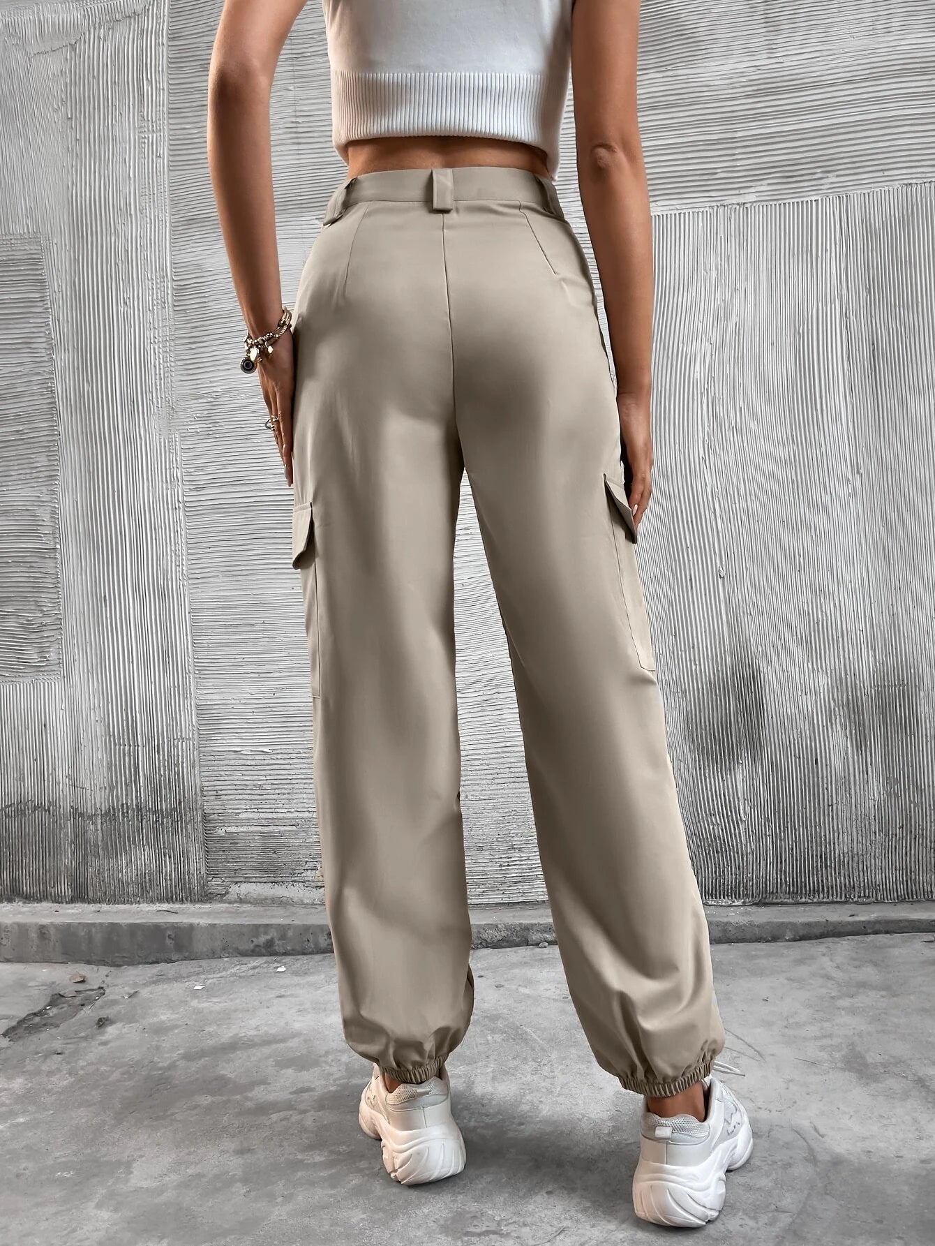 Long Flap Pocket Cargo Pants – full length outfit view