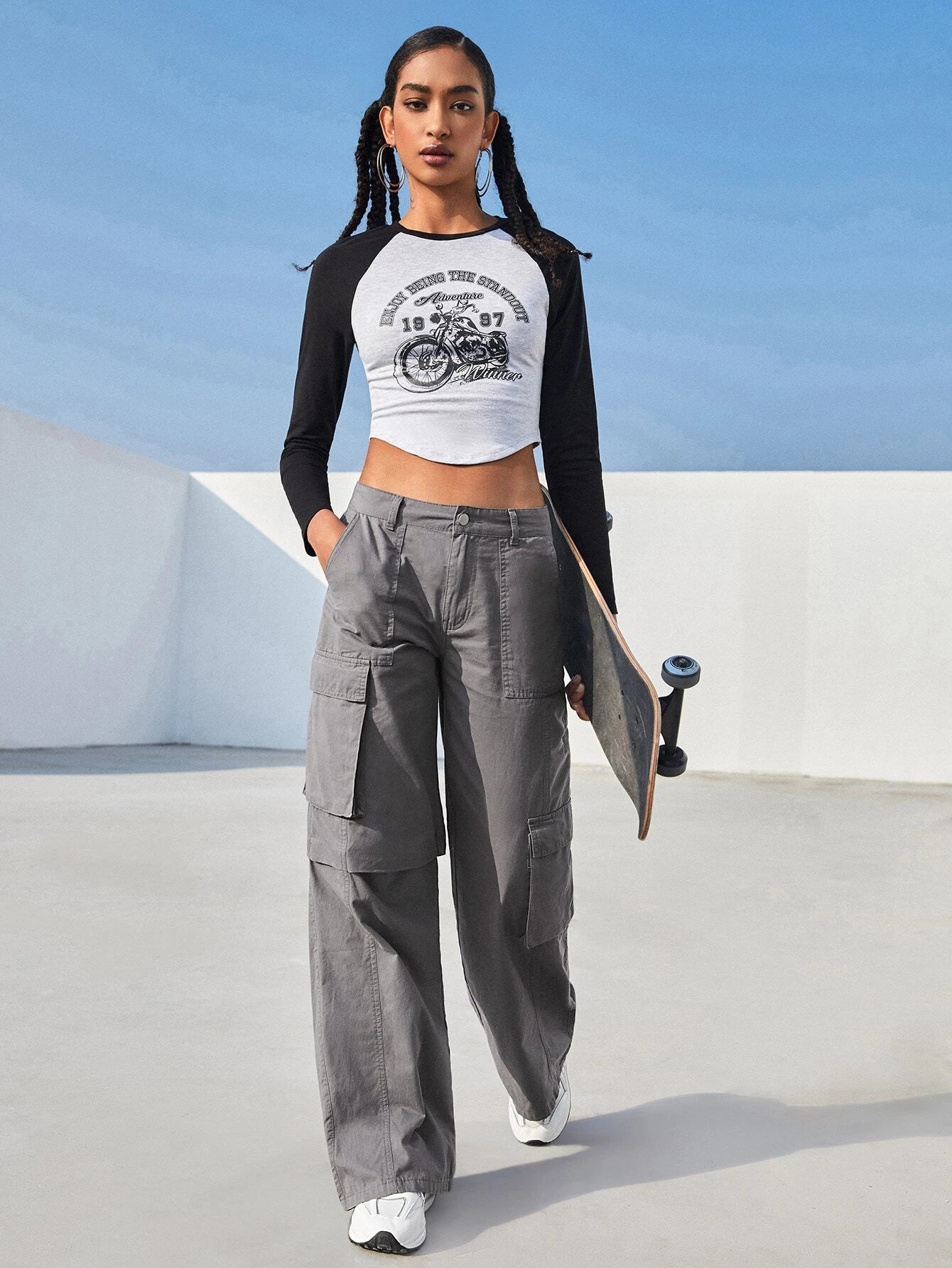 Flap Pocket Cotton Cargo Pants – pocket detail close-up
