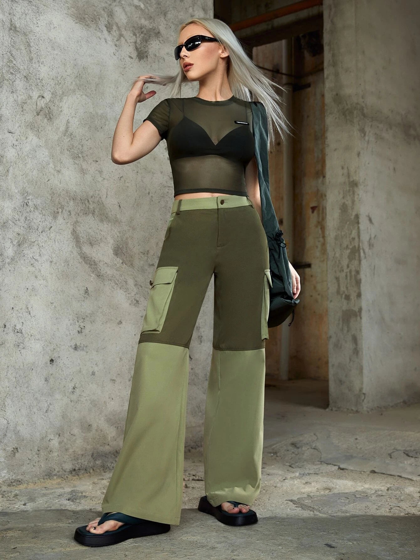 Flap Pocket Cargo Pants In Colorblock Design – back view detail