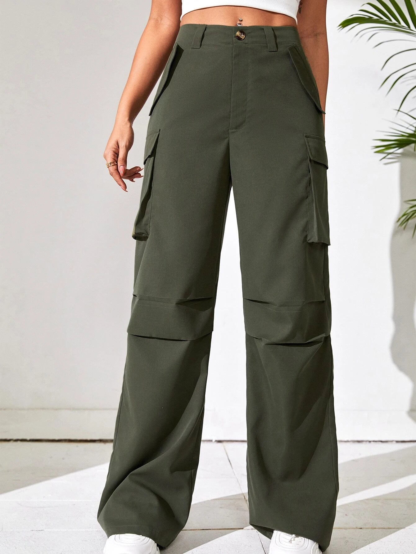 Flap Pocket Cargo Pants For Explorers – lifestyle view 17