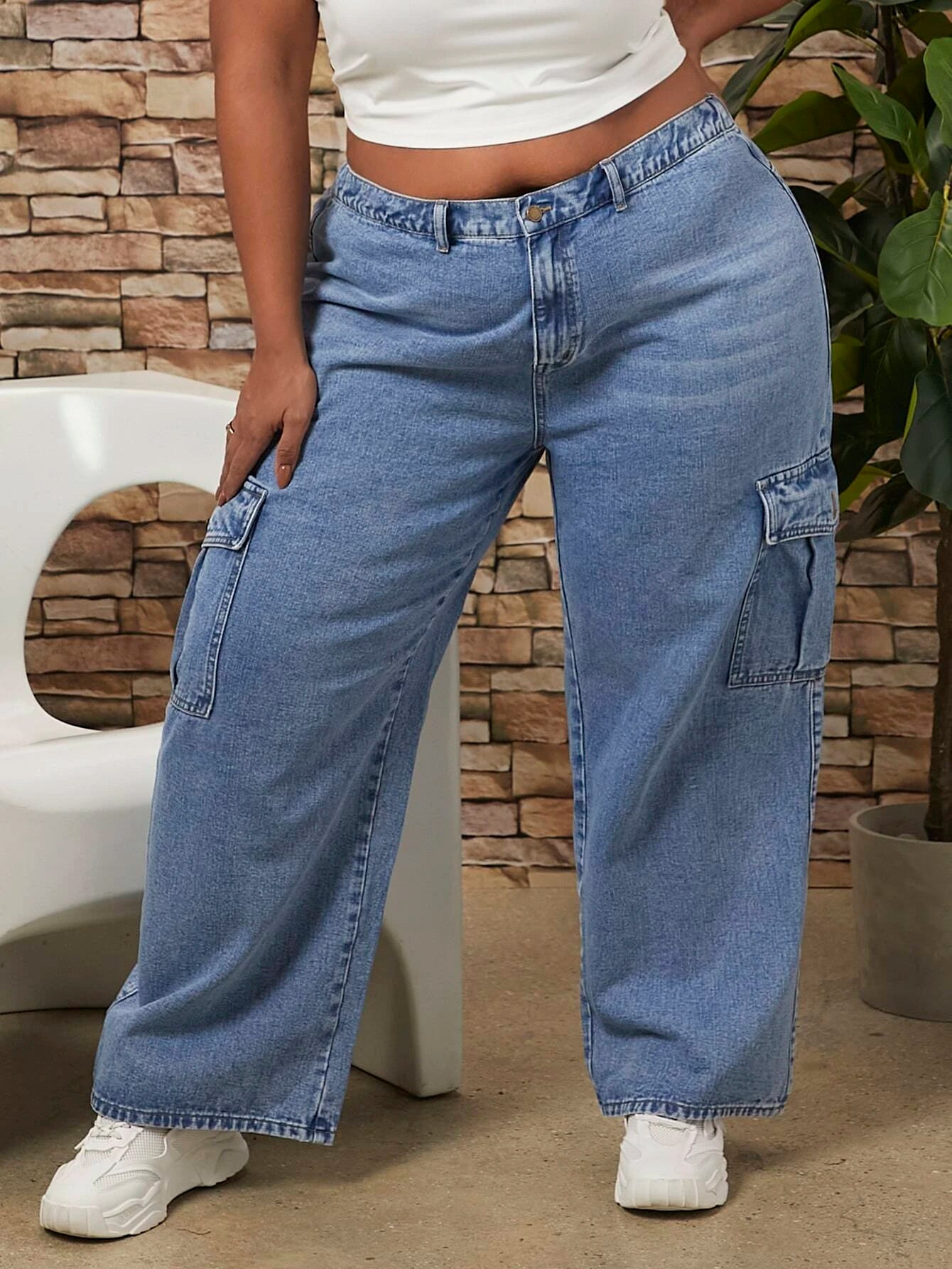 Flap Pocket Side Cargo Jeans