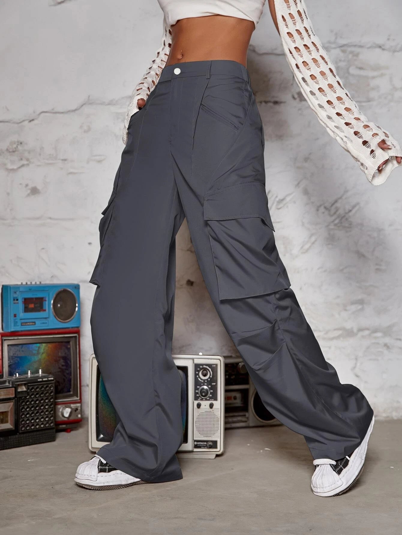 Flap Pocket Cargo Pant – model wearing view