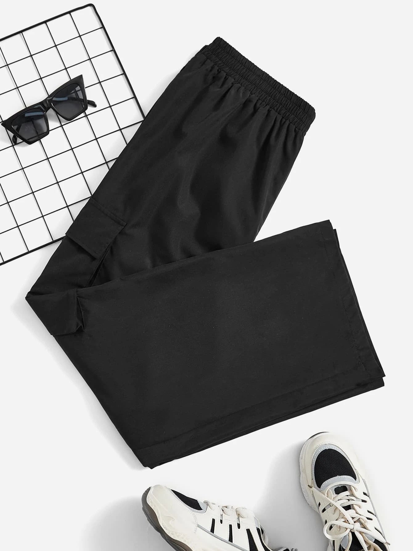 Flap Pocket Side Cargo Pants in Green – model wearing view