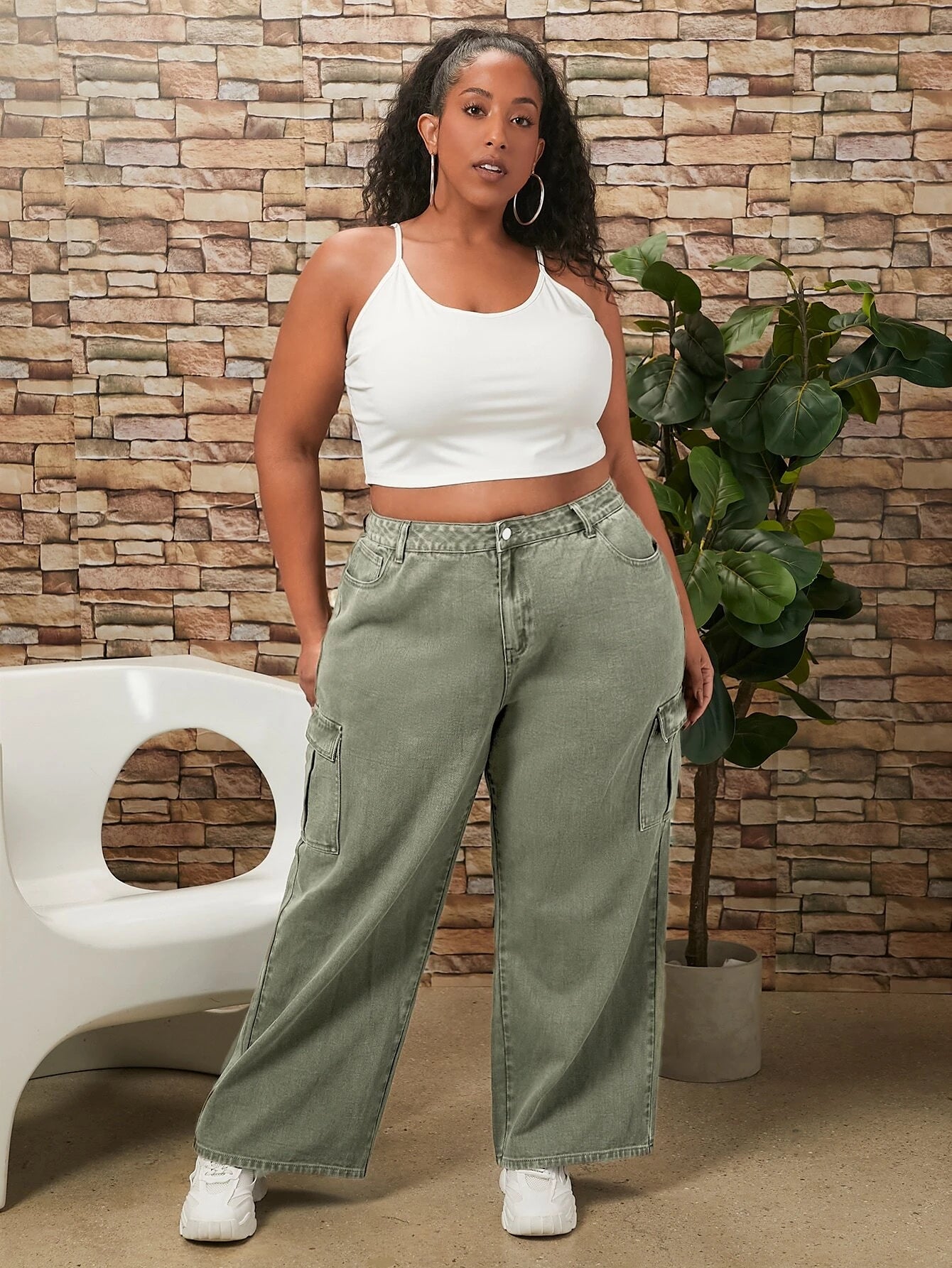Flap Pocket Side Cargo Jeans Style 3 – waistband detail
