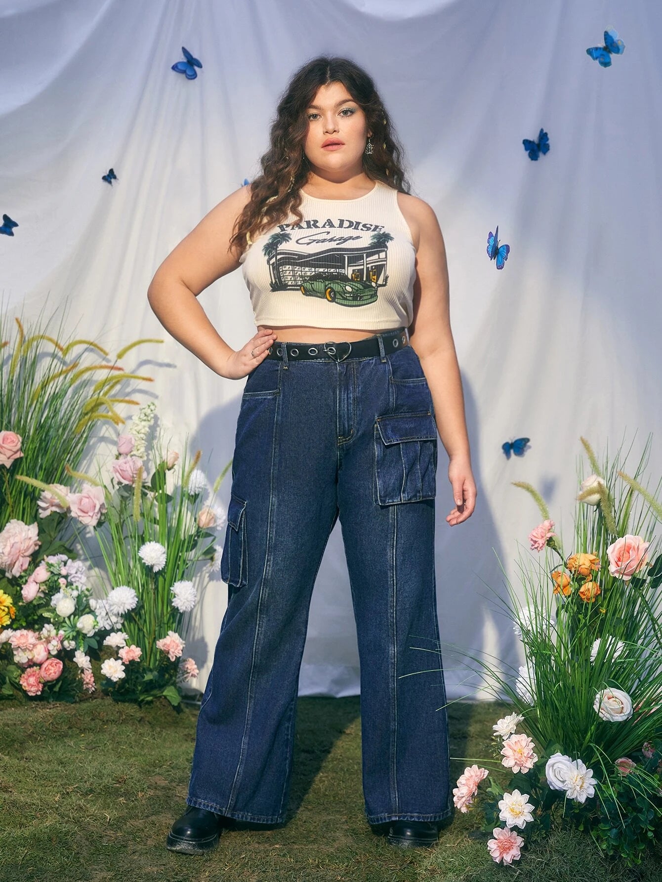 Flap Pocket Cargo Jeans For Plus Sizes – waistband detail