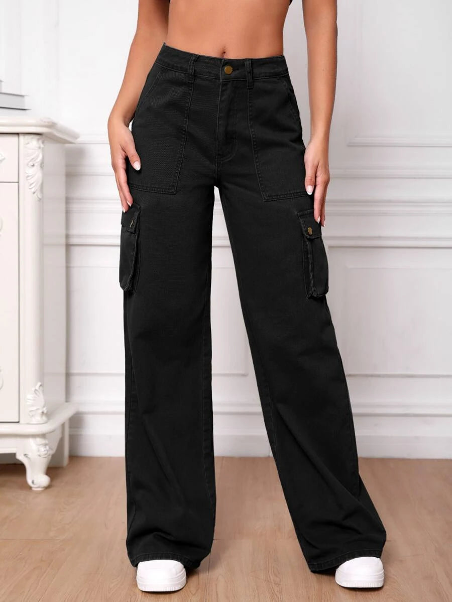 Tall Flap Side Pocket Cargo Jeans – pocket detail close-up
