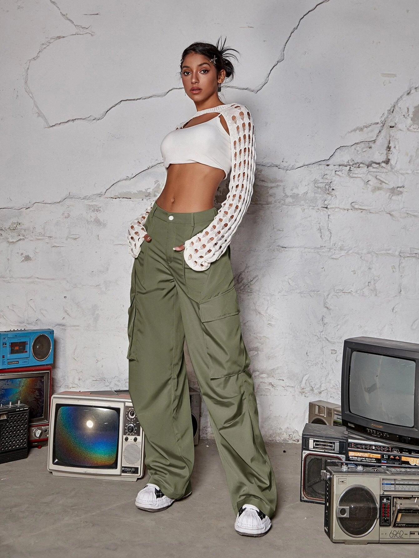 Flap Pocket Ruched Wide Leg Cargo Pants – lifestyle view 20