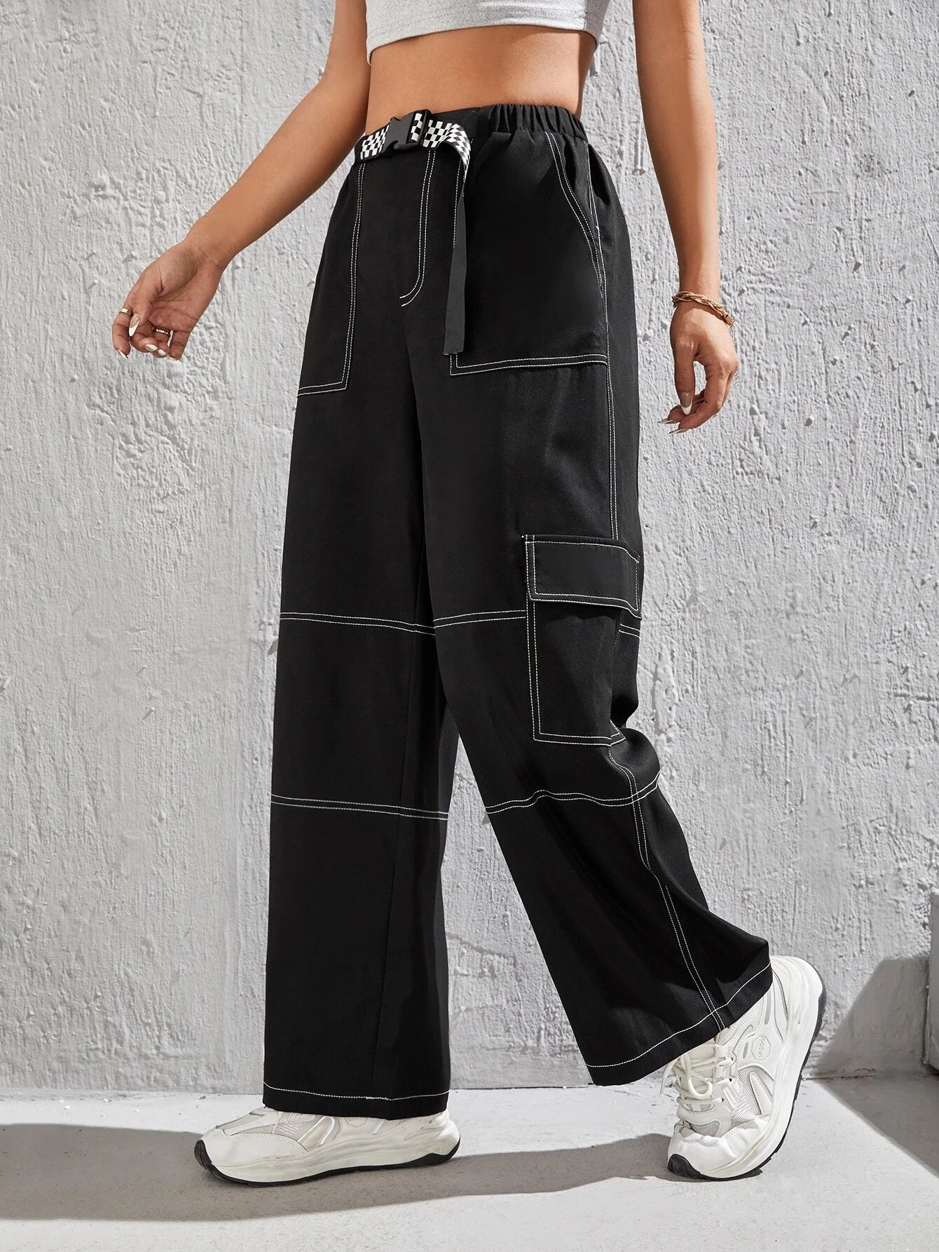 Top Stitching Flap Pocket Side Cargo Pants – side profile view