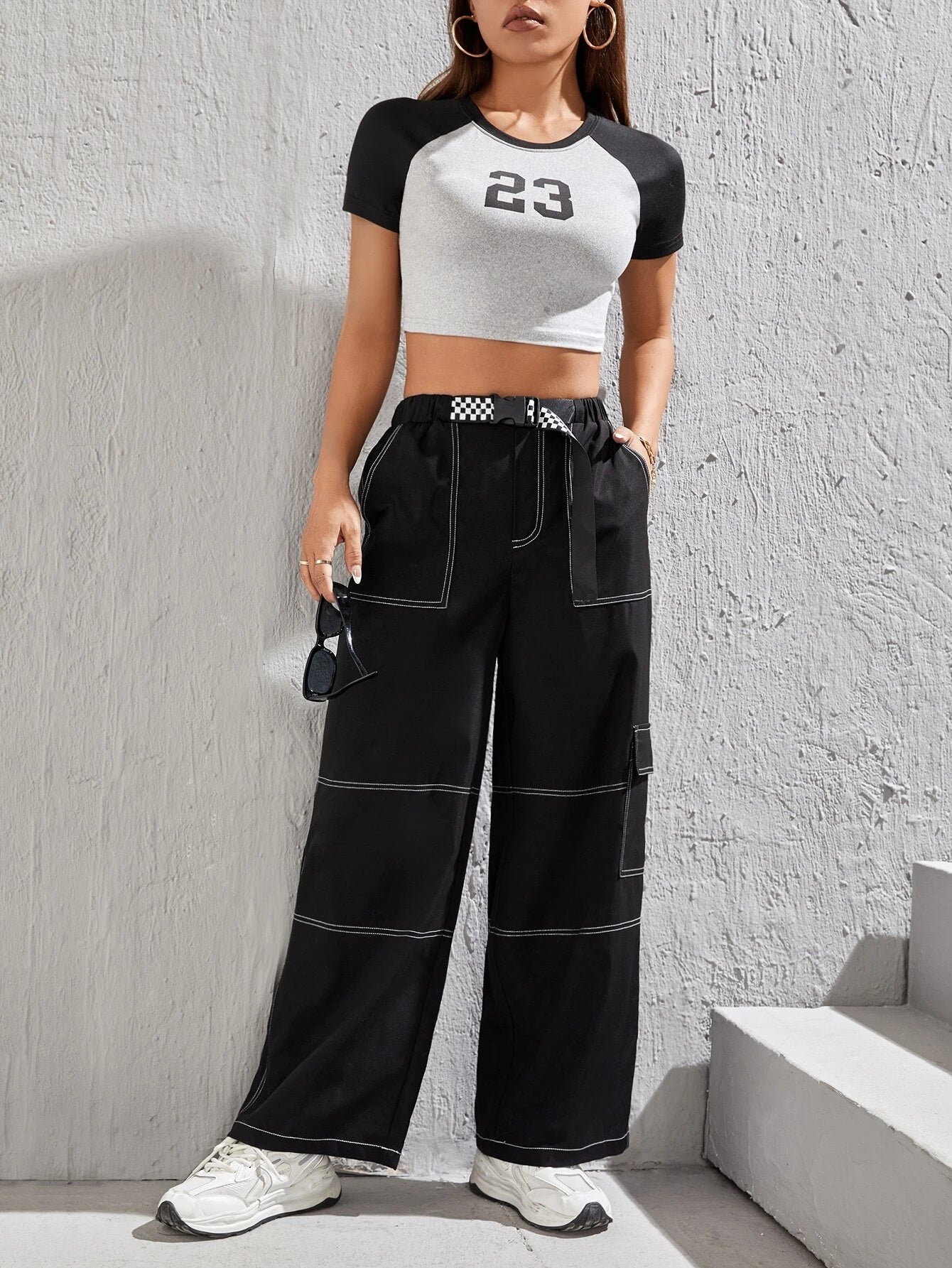 Top Stitching Flap Pocket Side Cargo Pants – waistband detail