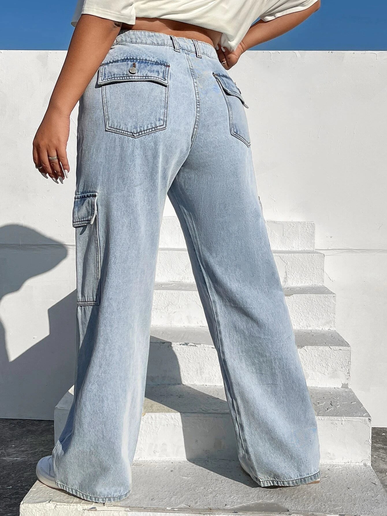 Cargo Jeans With Flap Pocket – back view detail