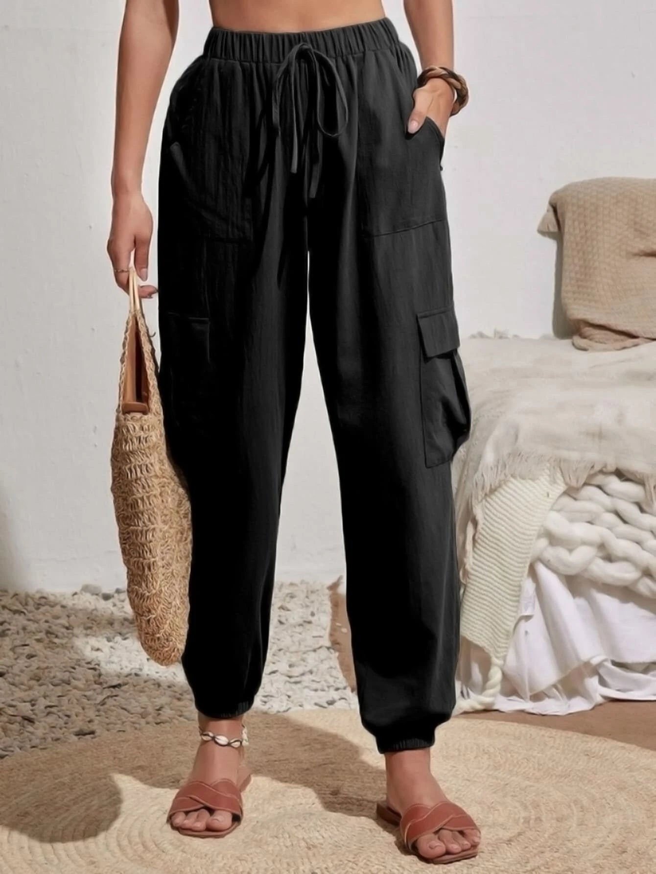 Knot Flap Pocket Cargo Pant #pant – pocket detail close-up