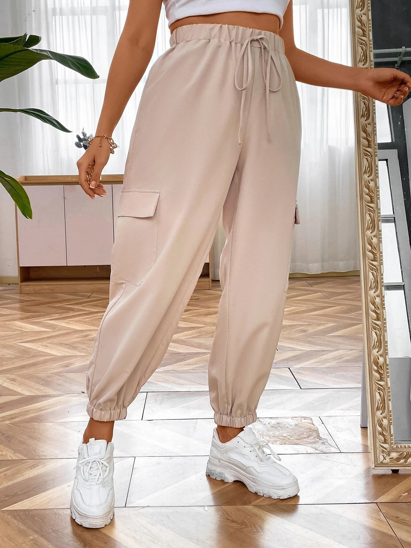 Flap Pocket Side Tie Front Cargo Pants – pocket detail close-up