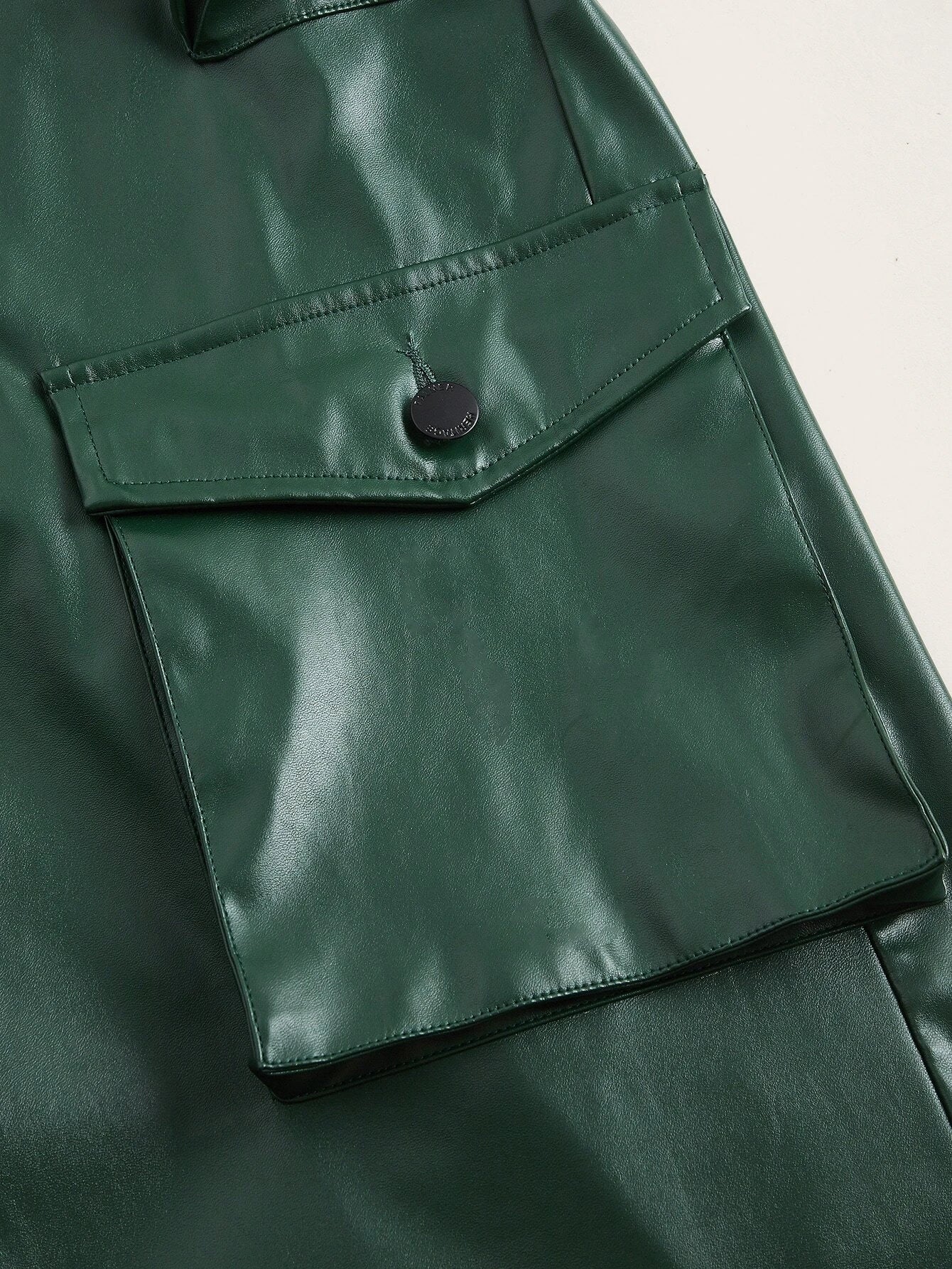 Low Rise Flap Pocket Cargo Pants – back view detail