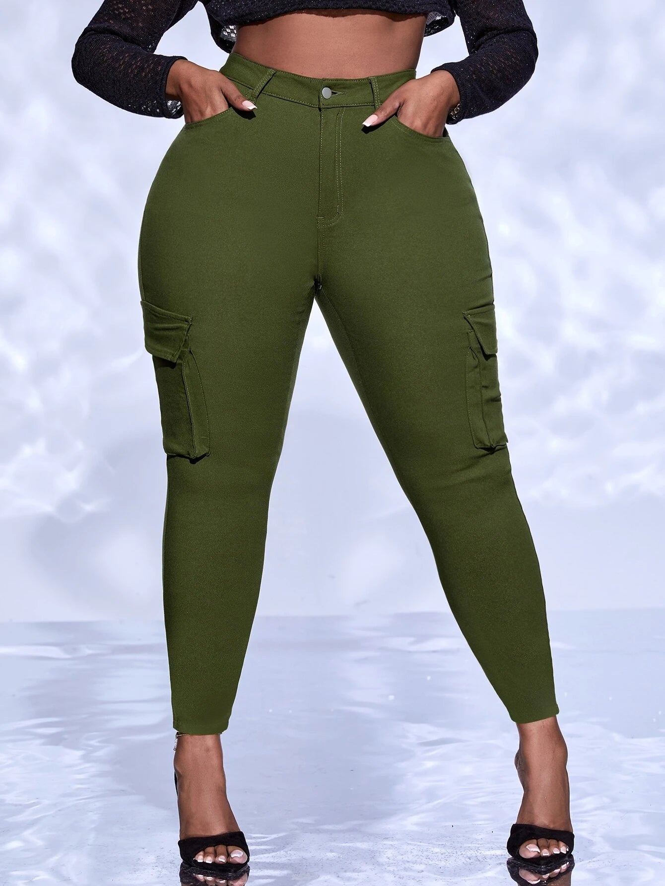 Flap Pocket High Waist Side Cargo Jeans – back view detail