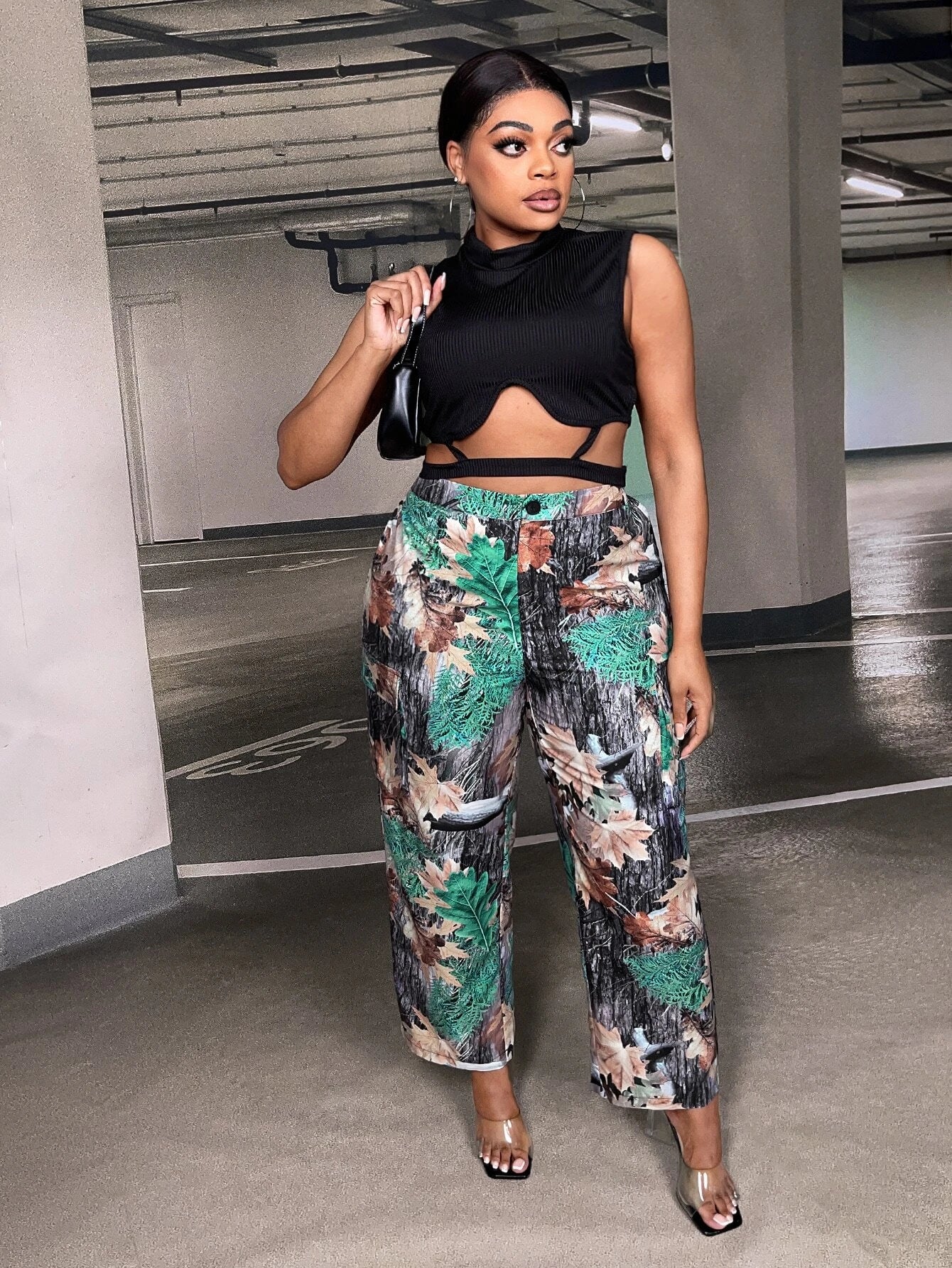 Allover Print Flap Pocket Side Cargo Pants – styled outfit view