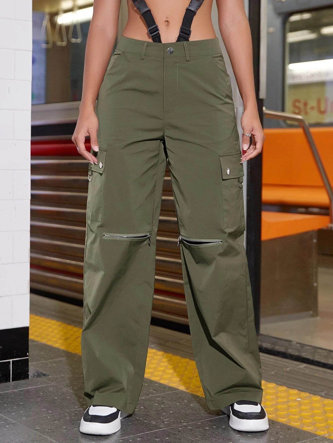 Street Zipper Pocket Cargo Pants – women's cargo pants front view