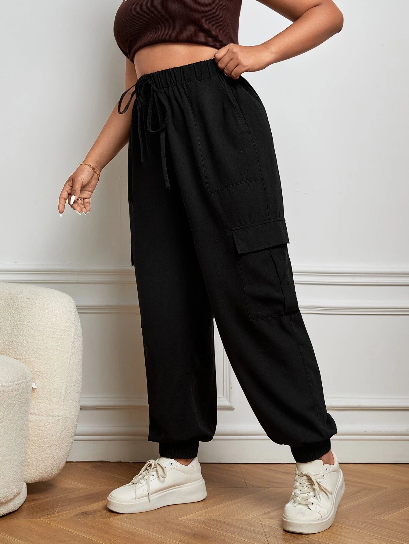 Drawstring Natural Fit Waist Cargo Pant – waistband detail