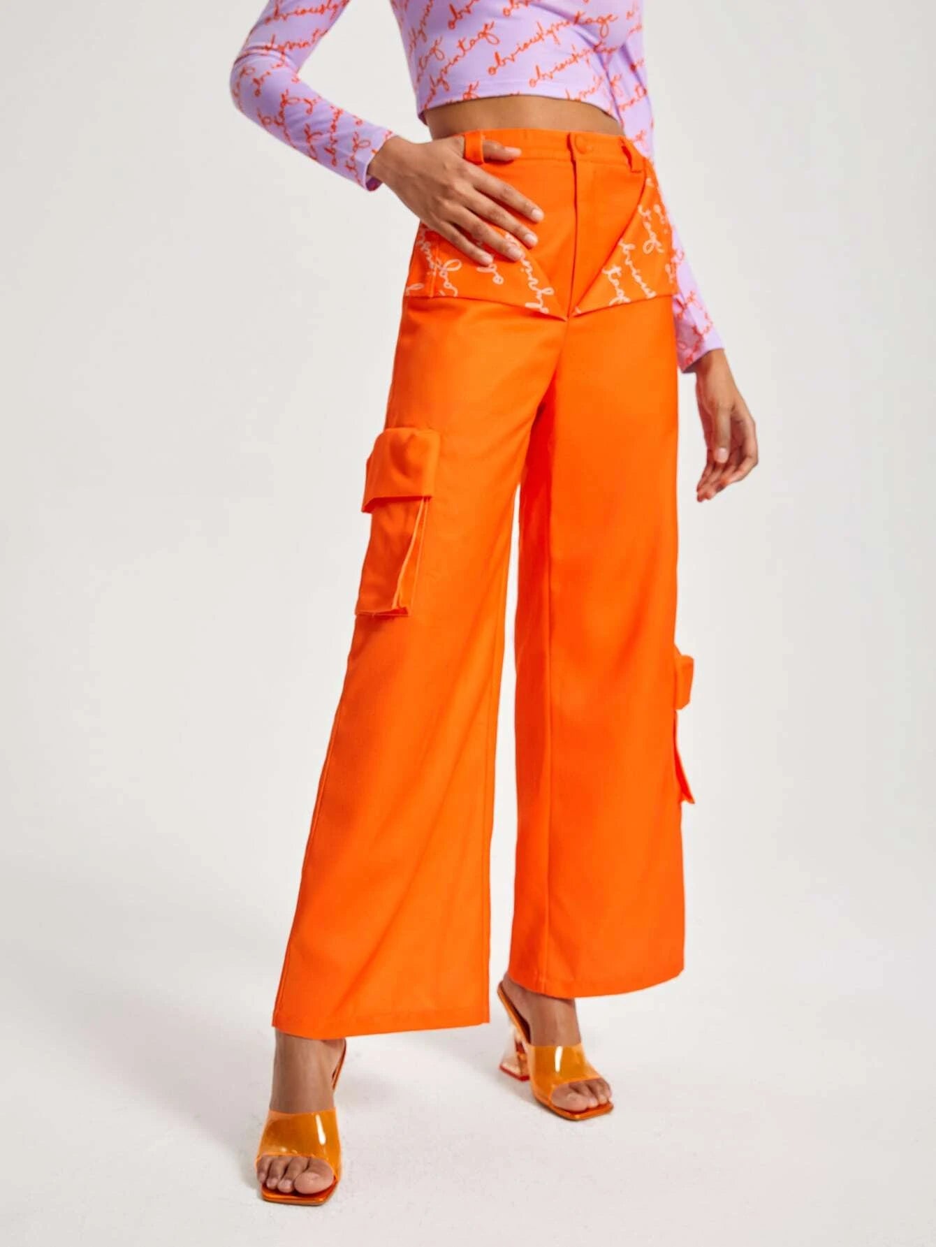 Letter Graphic Flap Pocket Side Wide Leg Pants – pocket detail close-up