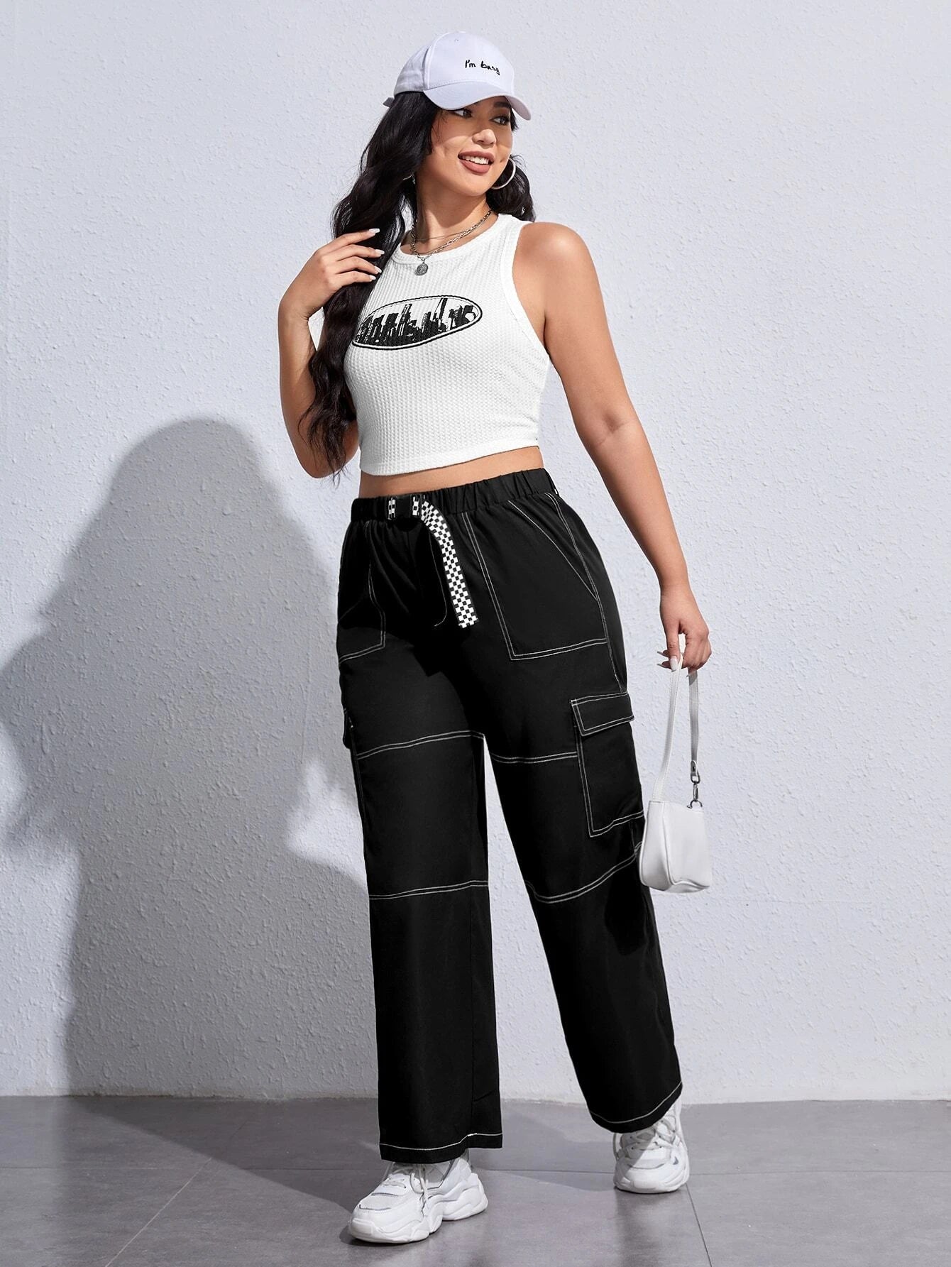 Top Stitching Flap Side Pocket Cargo Pants – pocket detail close-up
