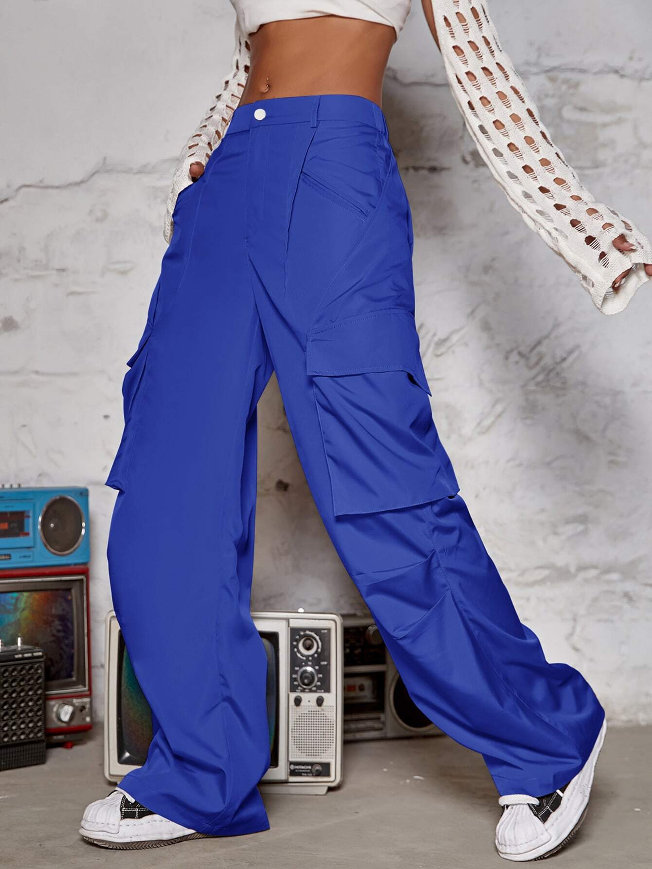 Flap Pocket Ruched Wide Leg Cargo Pants – lifestyle view 24
