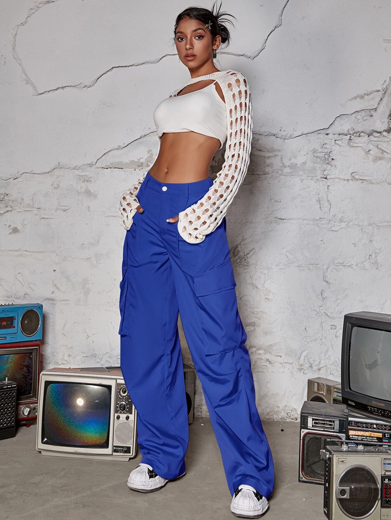 Flap Pocket Ruched Wide Leg Cargo Pants – lifestyle view 25