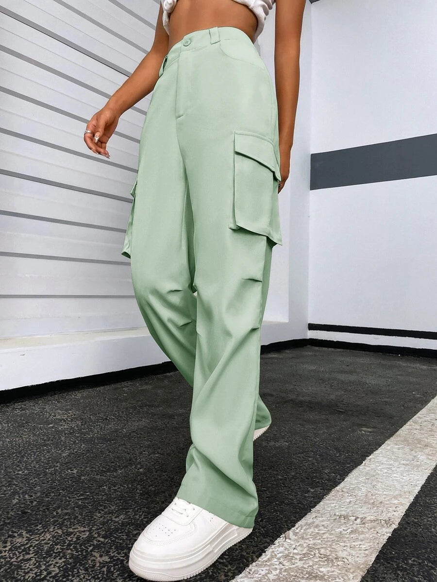 Solid Flap Pocket Side Cargo Pants – lifestyle view 16