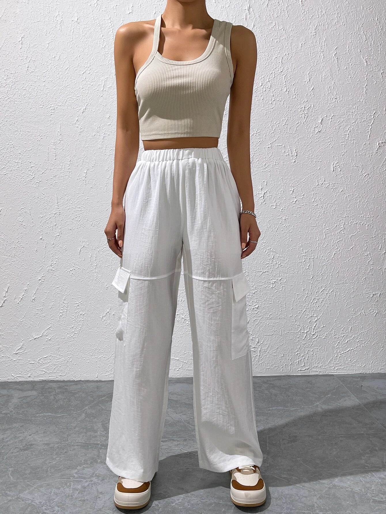 Casual Plain Flap Pocket Side Cargo Pants Style 2 – back view detail