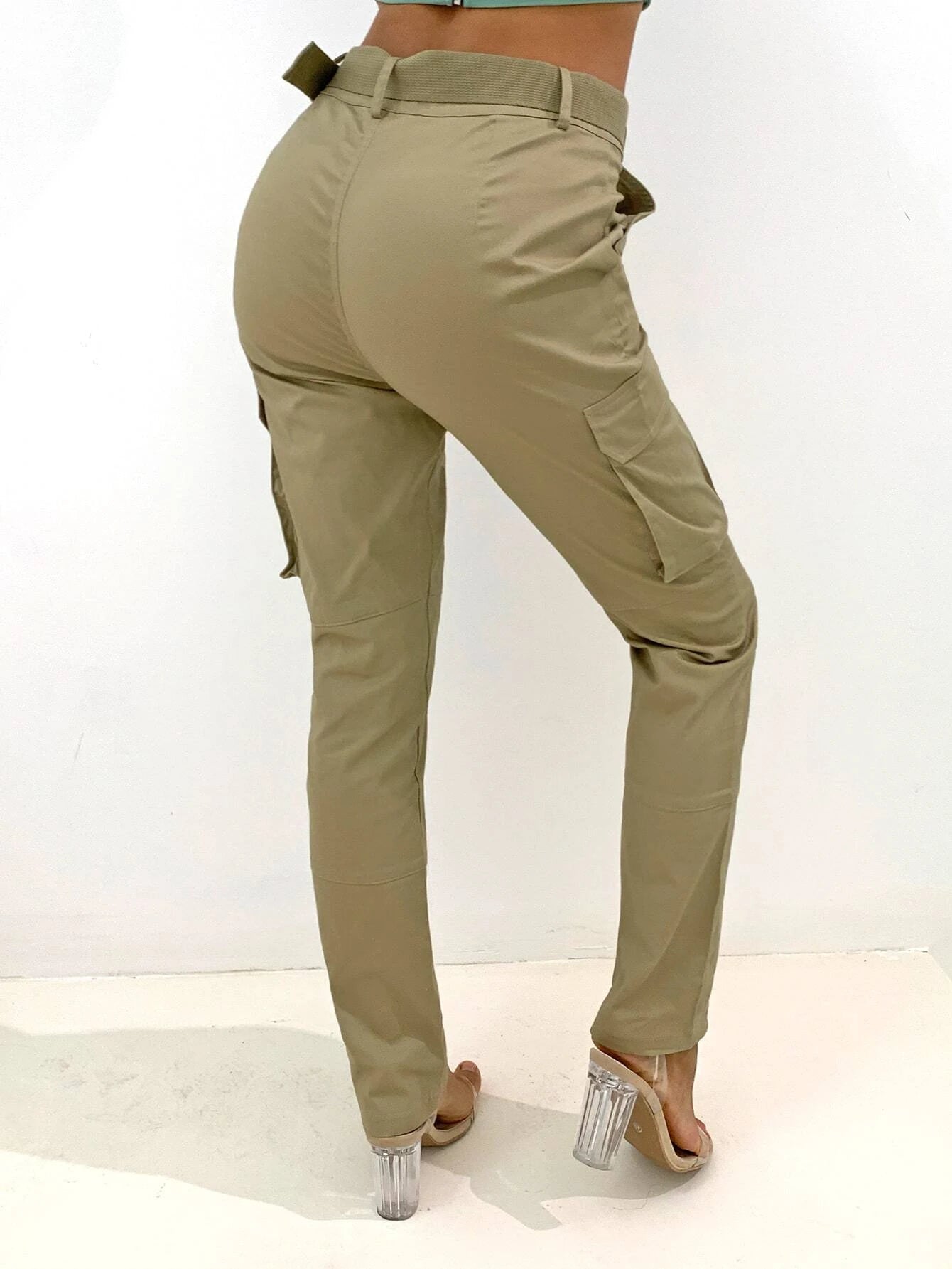 Flap Pocket Side Belted Cargo – back view detail