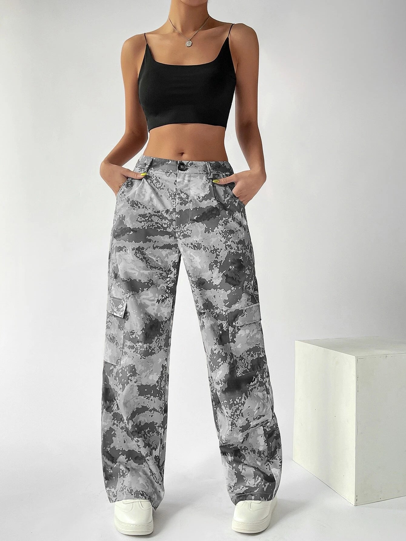 Camo Button Flap Pocket Cargo Pants – full length outfit view