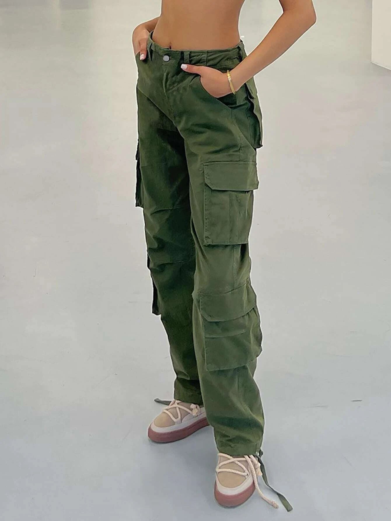 Zipper Flap Pocket Side Cargo Pant – model wearing view