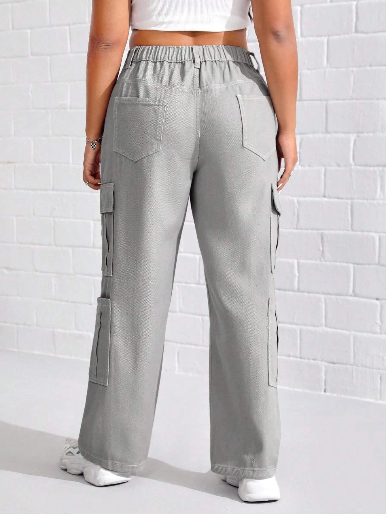 Side Pocket Cargo Pants Style 1 – back view detail