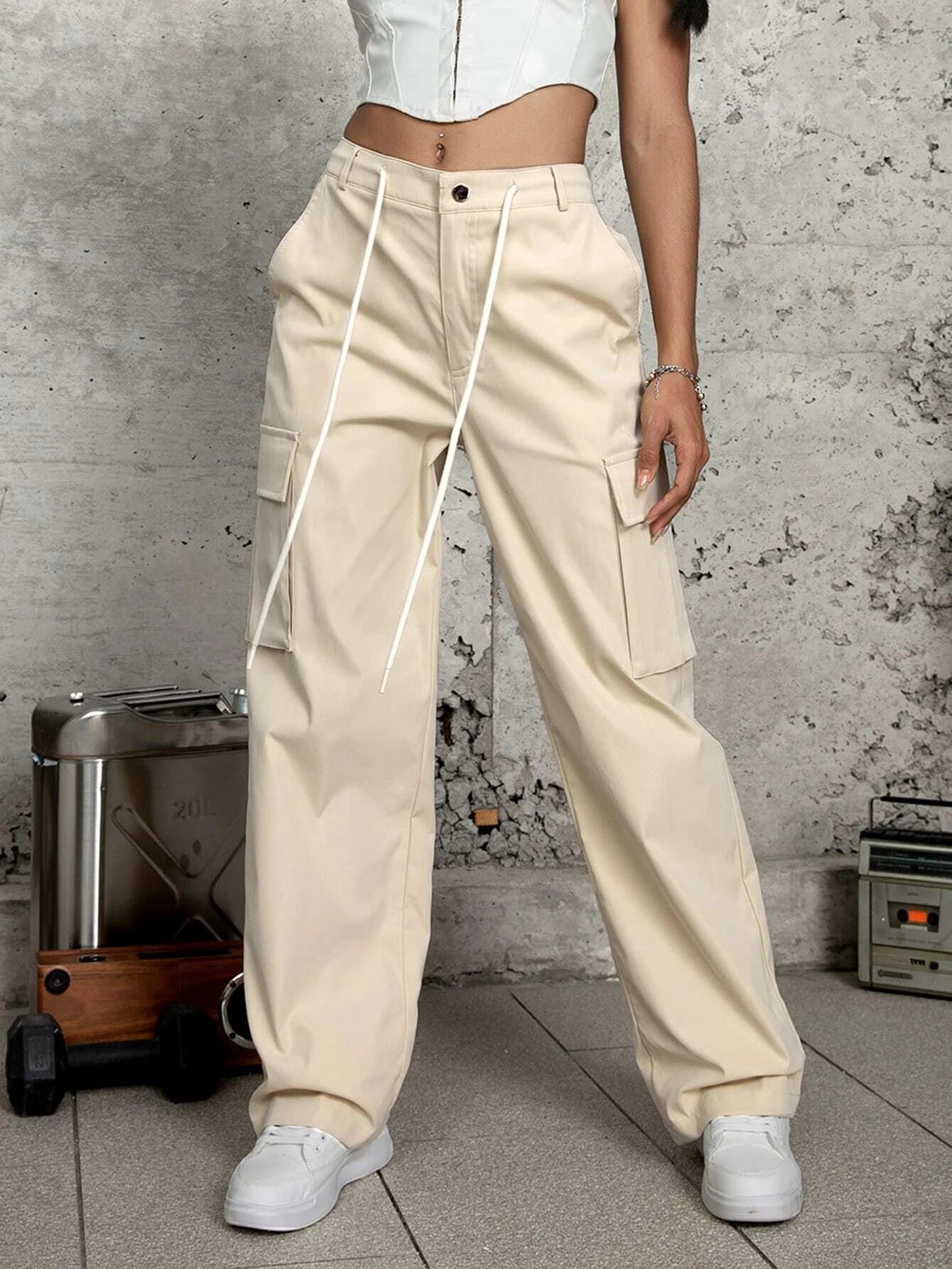 Flap Side Pocket Cargo Pants – pocket detail close-up