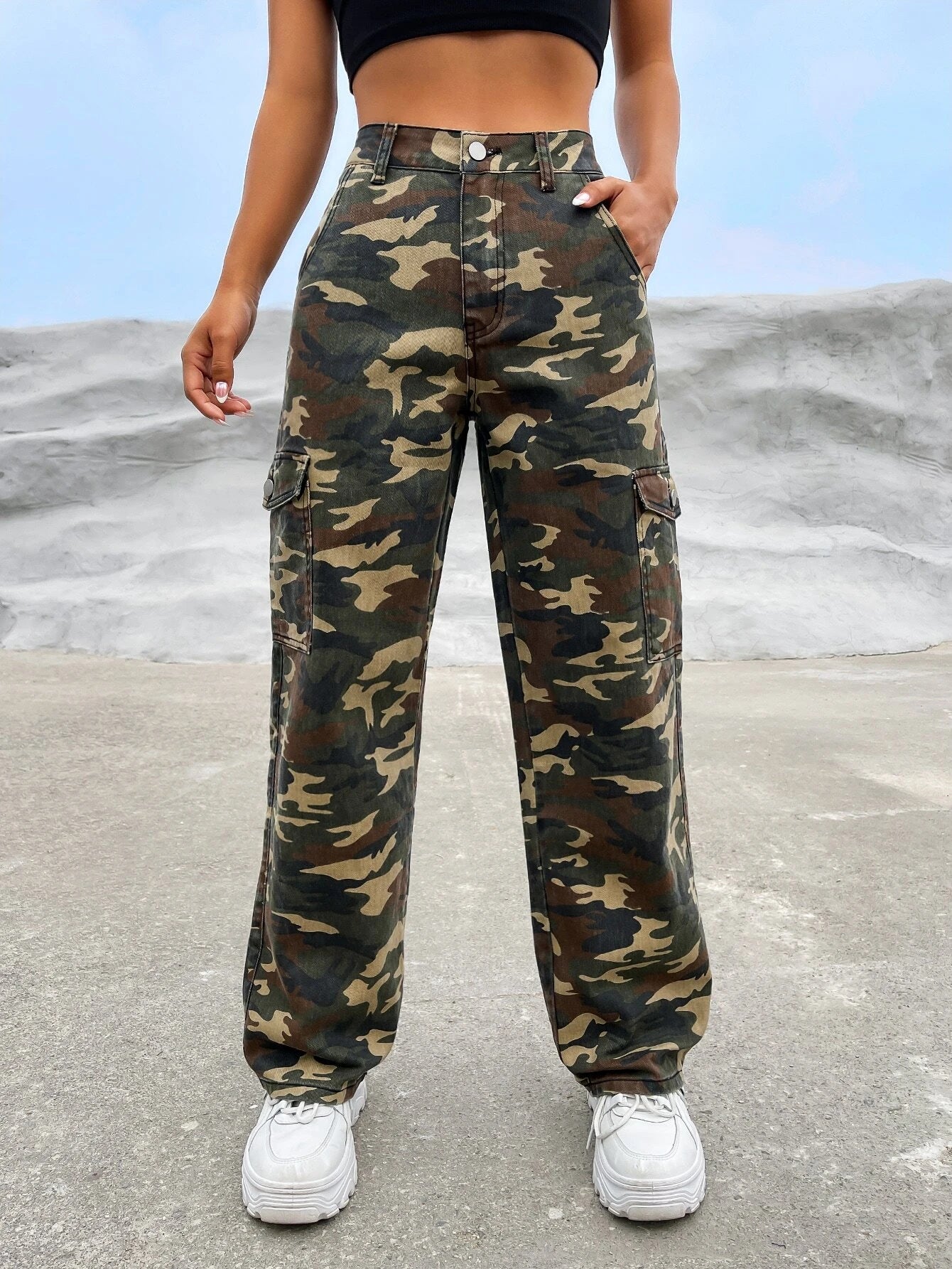 Camo Print Flap Pocket Side High Waist Cargo JeansCamo Print Flap Pocket Side High Waist Cargo Jeans - Image 9