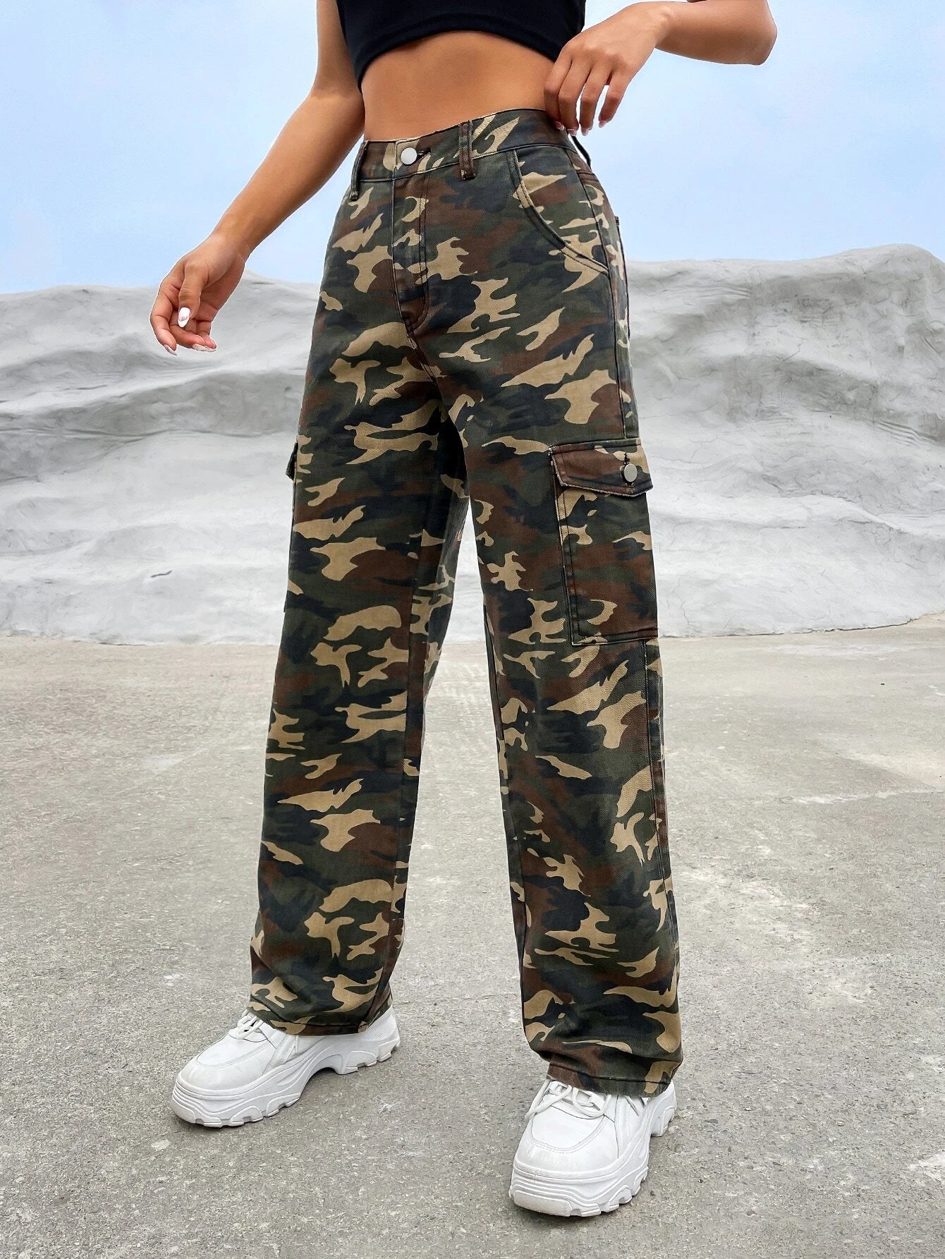 Camo Print Flap Pocket Side High Waist Cargo JeansCamo Print Flap Pocket Side High Waist Cargo Jeans - Image 10