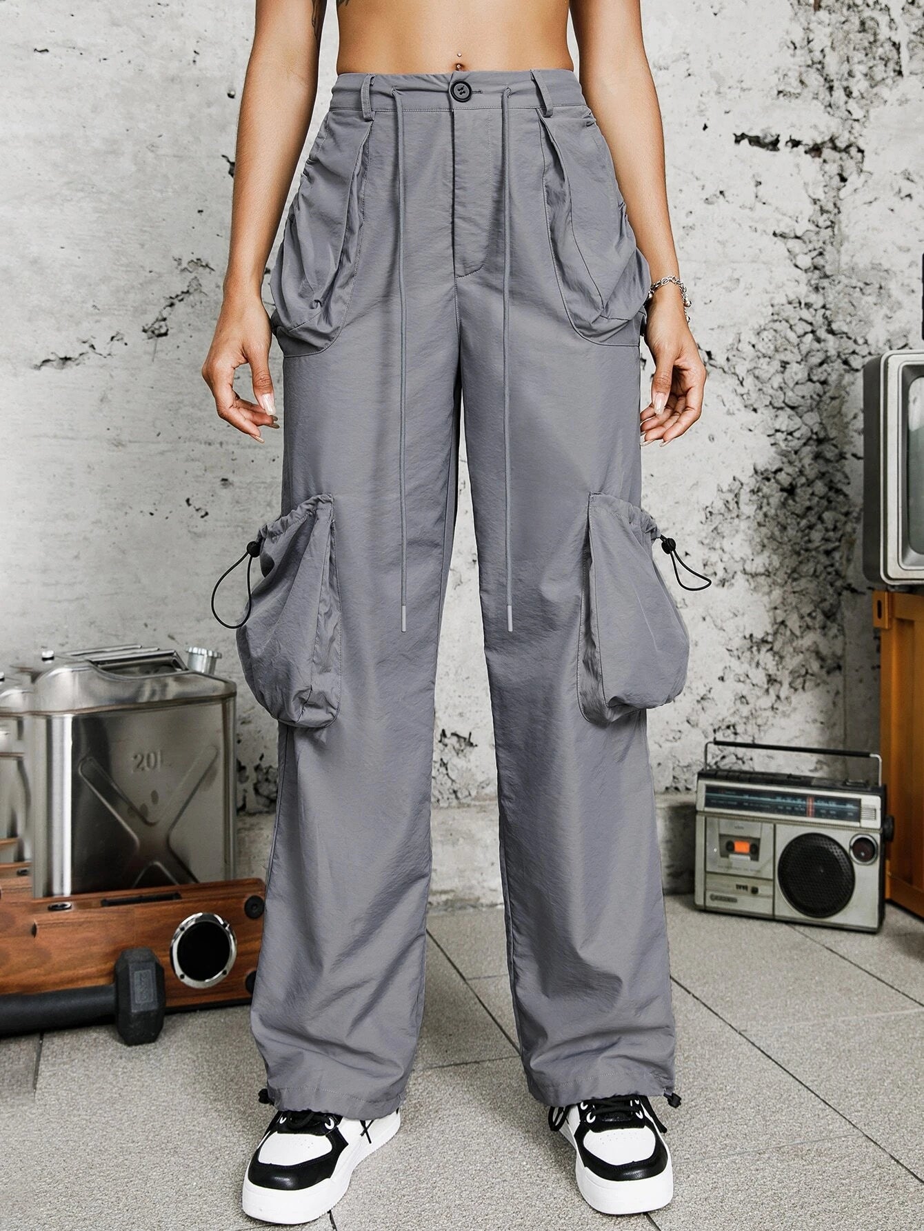 Solid Color Pocket Patched Cargo Pants – side profile view