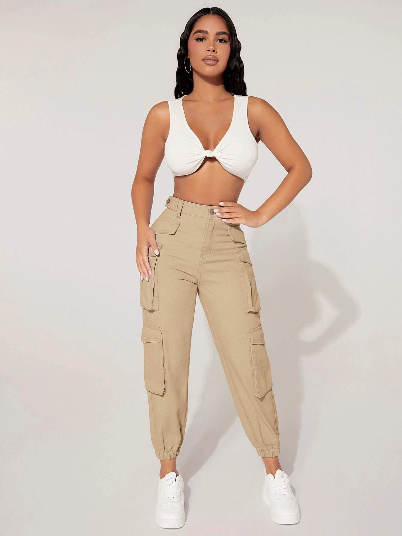 Plain Flap Pocket Cargo Jeans in Green #s-10 – waistband detail