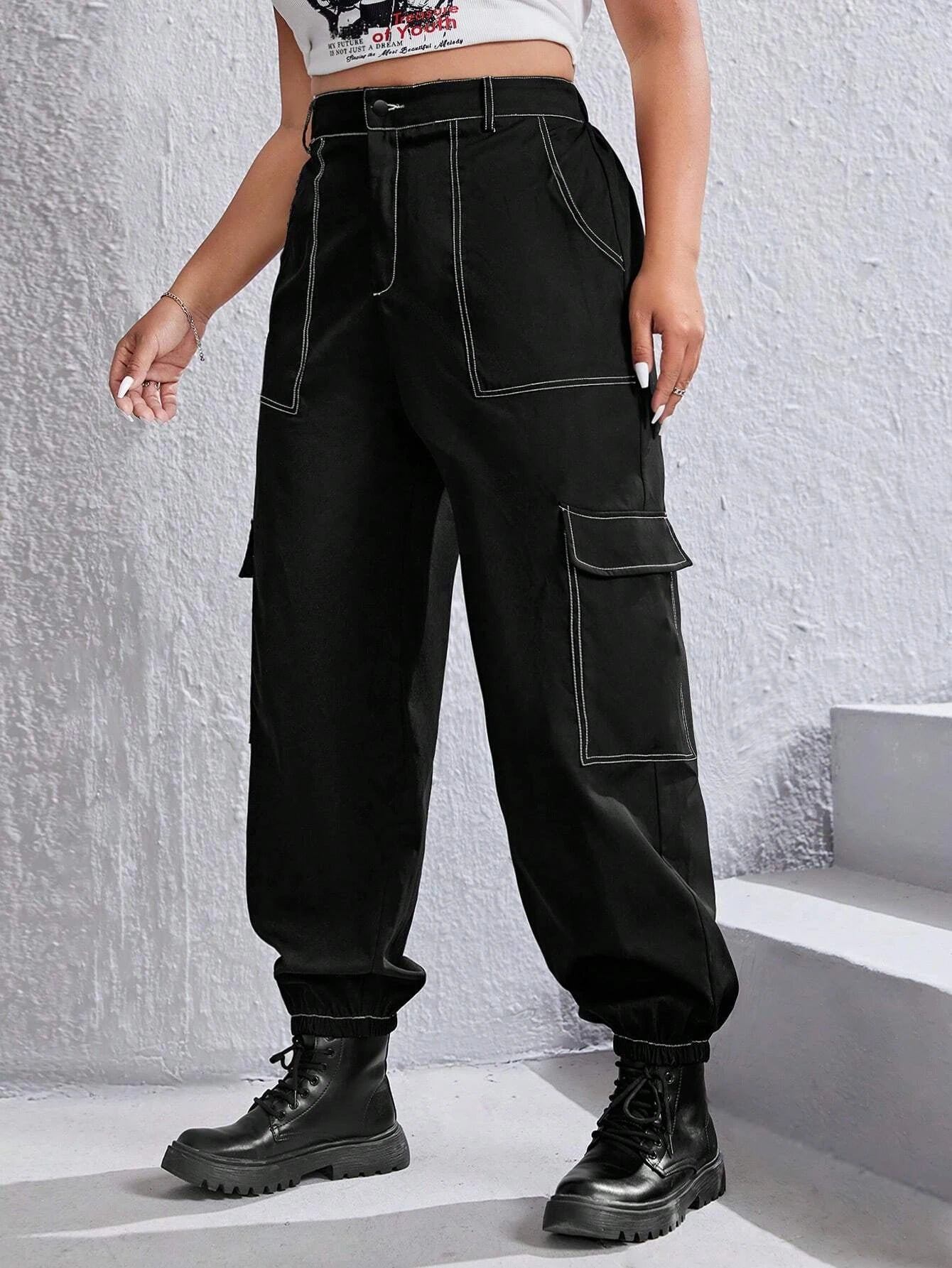 Top Stitching Flap Pocket Side Cargo Pants in Black – back view detail