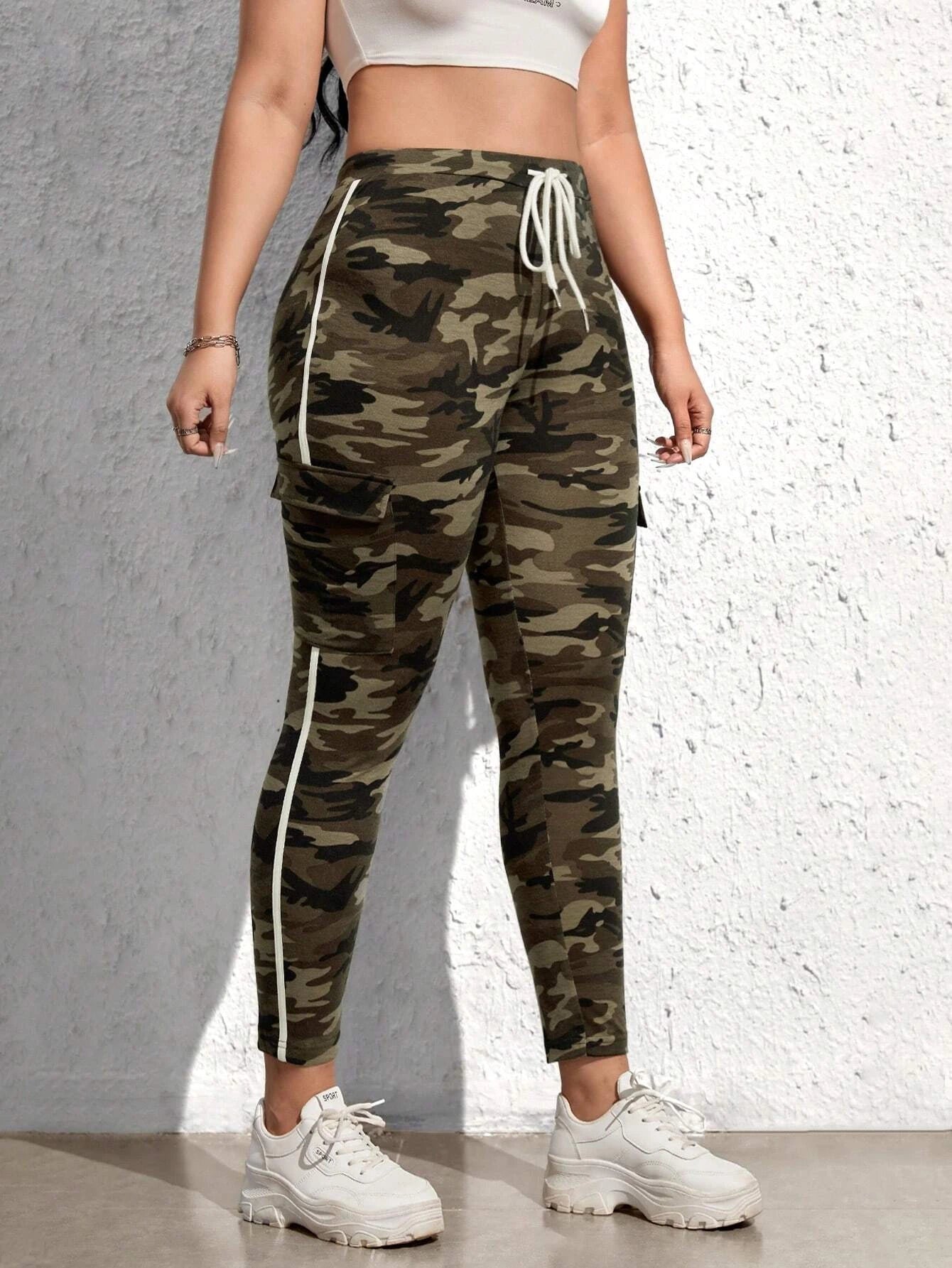 Casual Camo Printed Cargo Pants – back view detail
