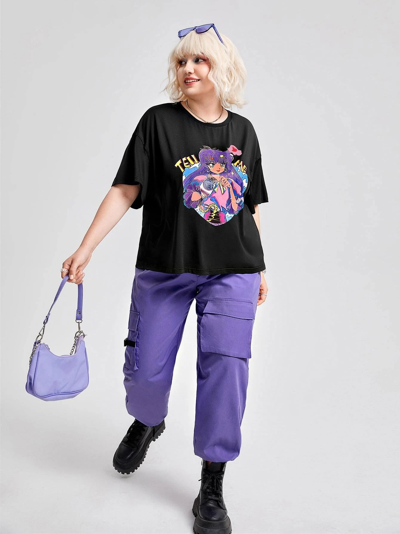 Letter And Graphic Drop Shoulder Tee And Cargo Pants – back view detail