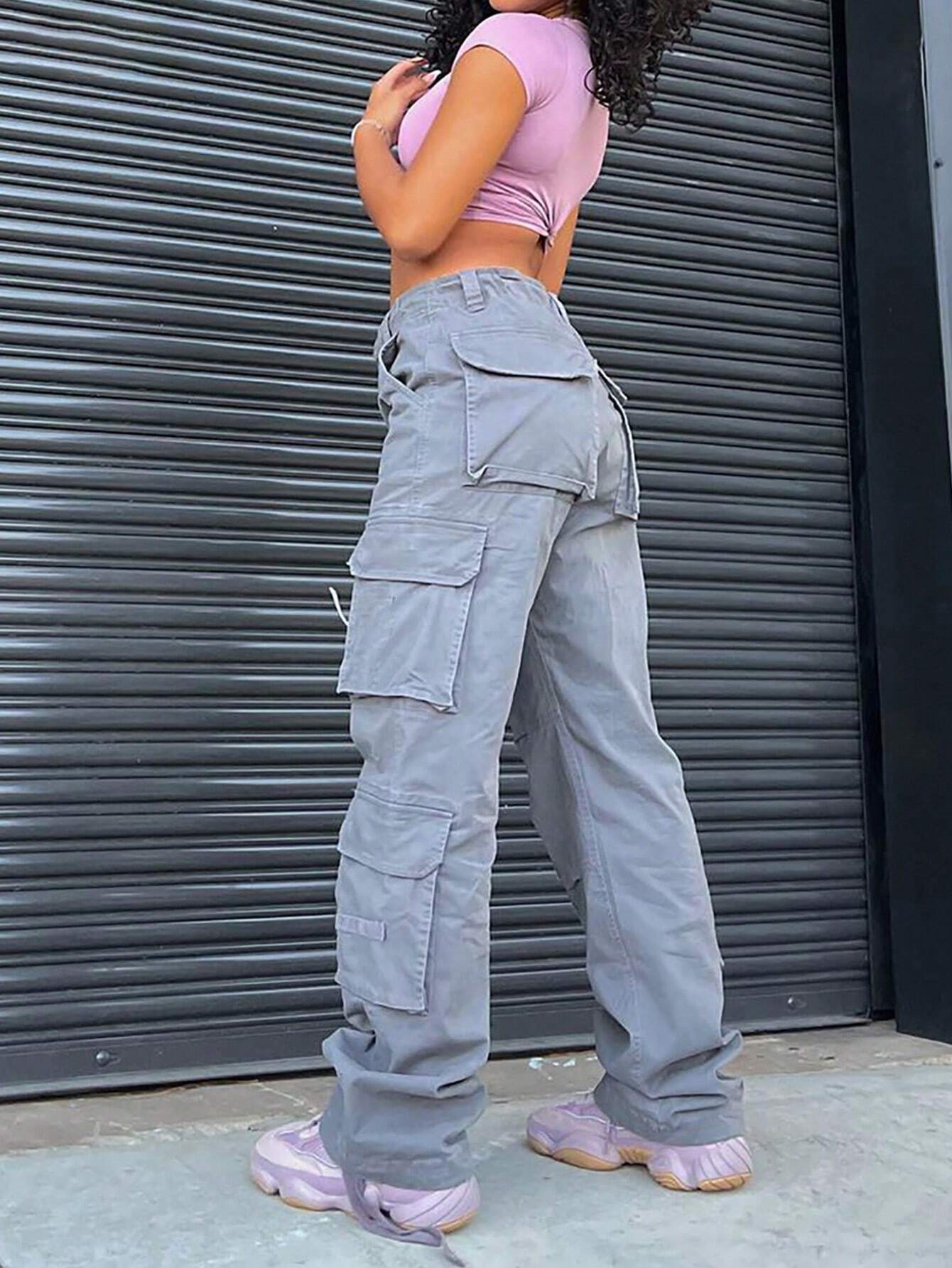 Zipper Flap Pocket Side Cargo Pant – back view detail