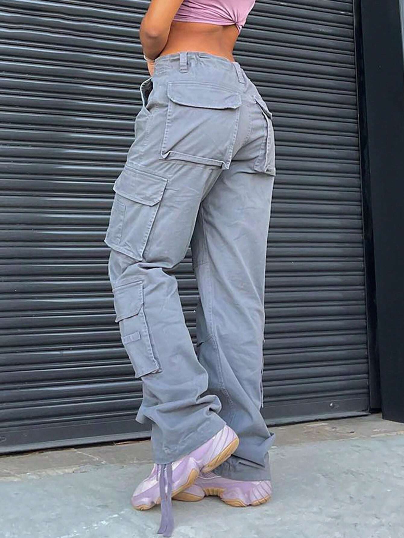 Zipper Flap Pocket Side Cargo Pant – pocket detail close-up