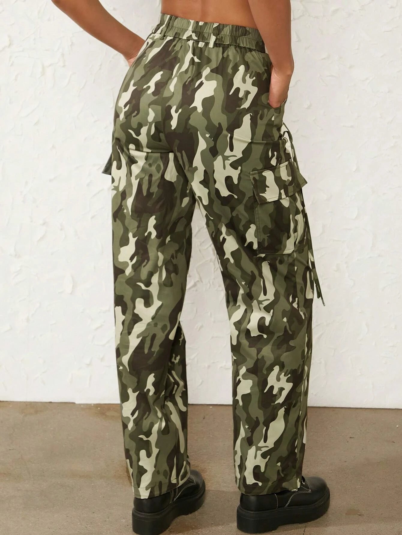Camo Flap Pocket Side Cargo Pants – back view detail
