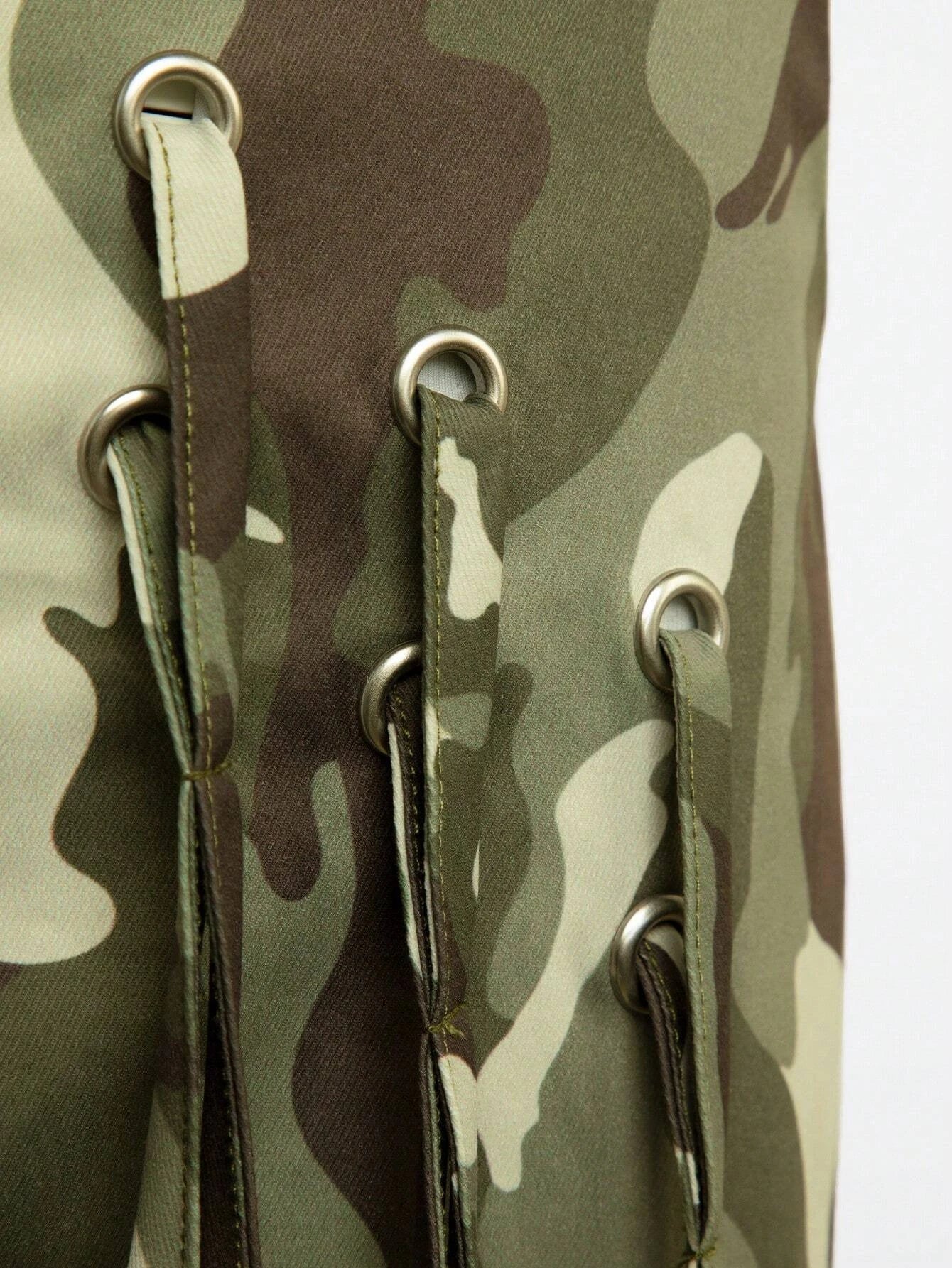 Camo Flap Pocket Side Cargo Pants – full length outfit view