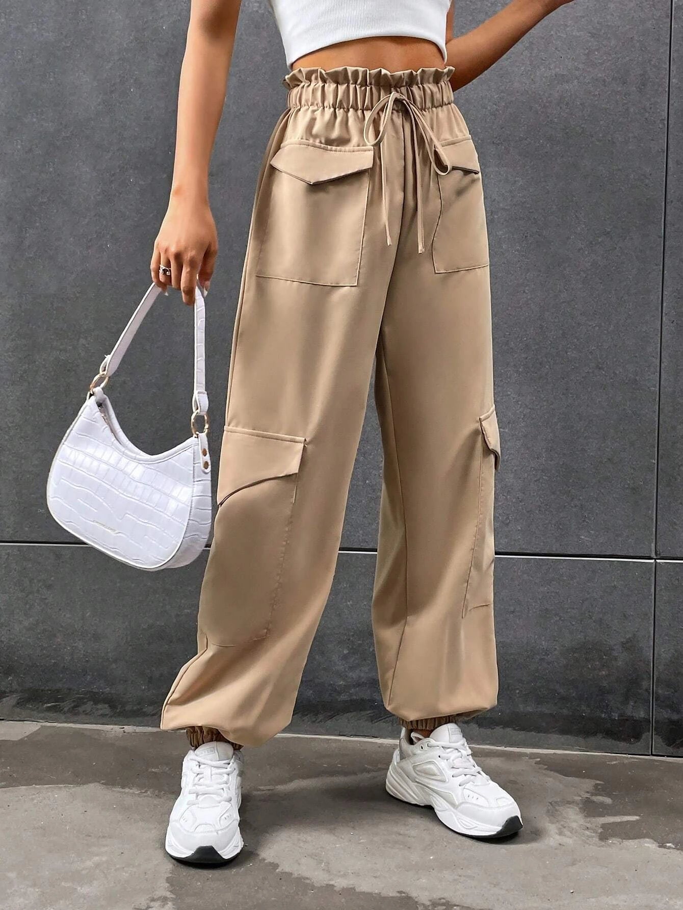 Elastic Knot Detail Pants With Pocket – waistband detail