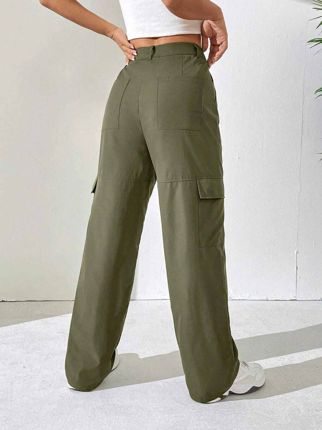 Solid Colored Flap Pocket Cargo Pant – fabric detail close-up